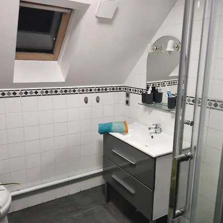 Chambre Charmante Chez L'habitant Quarto em Acomodações Particulares